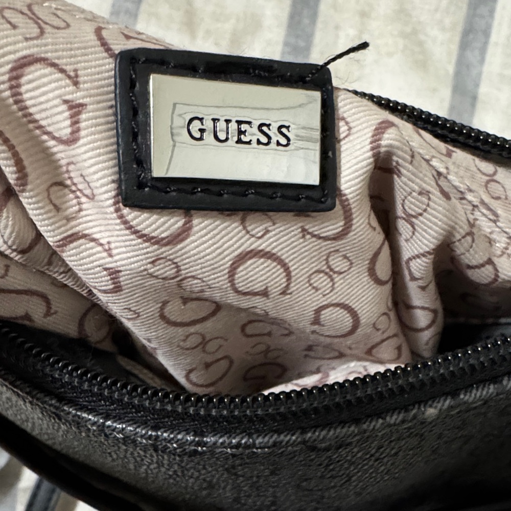 GUESS Gray Patterned Messenger Bag - Picture 4 of 5